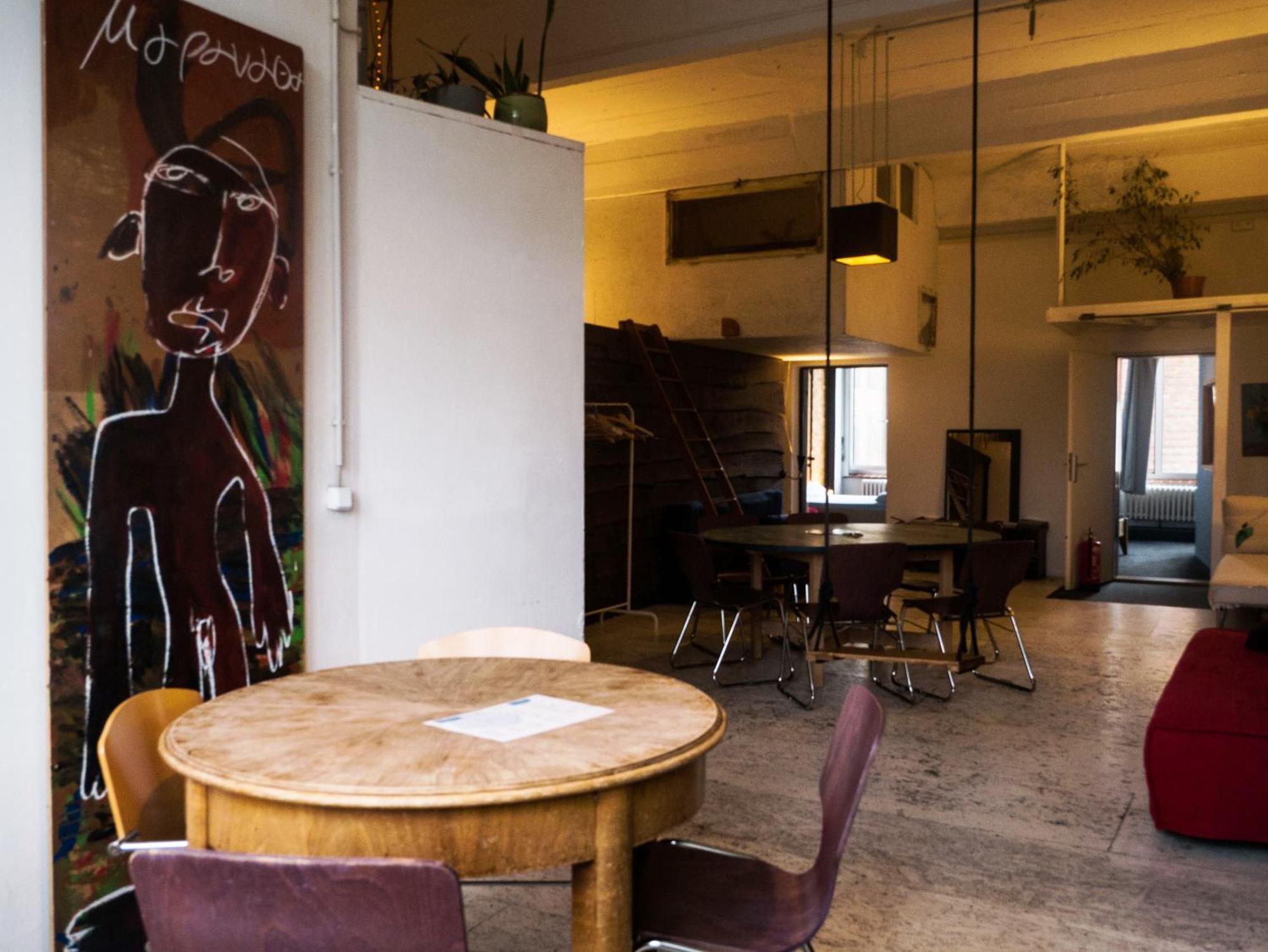 Appartement Einzigartiges 140Qm Loft - Party Ist Erlaubt! à Berlin Extérieur photo